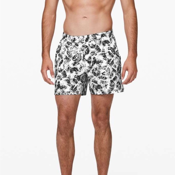 Lululemon Men’s Channel Cross Swim Short *5" Citrus Crush Black and White Large - Picture 1 of 7